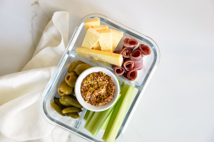 5-Minute Healthy Charcuterie Lunchbox