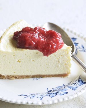 instant pot cheesecake feaatured image