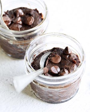 keto chocolate brownie in a mug featured image