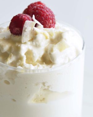 keto vanilla milkshake featured image